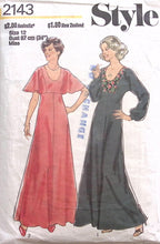 Load image into Gallery viewer, Vintage Sewing Pattern: Style 2143
