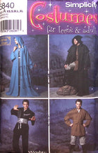 Load image into Gallery viewer, Sewing Pattern: Simplicity 5840
