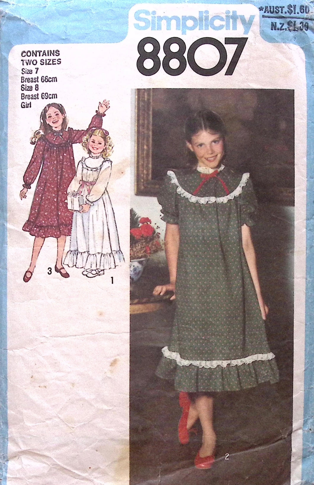 Vintage Sewing Pattern: Simplicity 8807