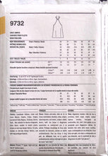 Load image into Gallery viewer, Vintage Sewing Pattern: Simplicity 9732
