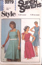 Load image into Gallery viewer, Vintage Sewing Pattern: Style 3379
