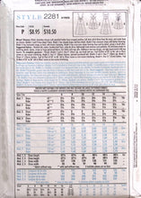 Load image into Gallery viewer, Vintage Sewing Pattern: Style 2281
