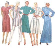 Load image into Gallery viewer, Vintage Sewing Pattern: Vogue 2723
