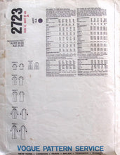 Load image into Gallery viewer, Vintage Sewing Pattern: Vogue 2723
