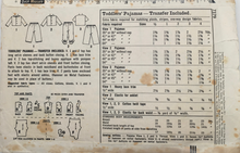 Load image into Gallery viewer, 1967 Vintage Sewing Pattern: Simplicity 7379
