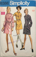 Load image into Gallery viewer, 1969 Vintage Sewing Pattern: Simplicity 8386
