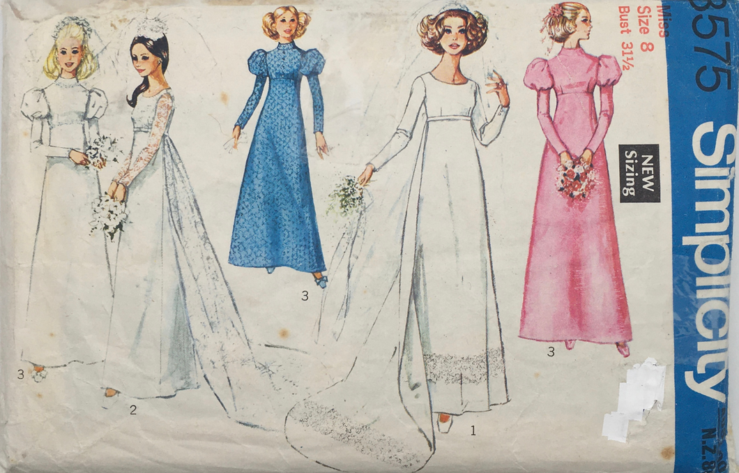 1972 Vintage Sewing Pattern: Simplicity 8575