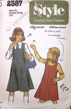 Load image into Gallery viewer, 1978 Vintage Sewing Pattern: Style 2387
