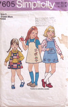 Load image into Gallery viewer, Vintage Sewing Pattern: Simplicity 7605
