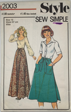 Load image into Gallery viewer, 1978 Vintage Sewing Pattern: Style 2003
