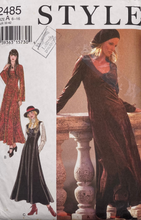 Load image into Gallery viewer, Vintage Sewing Pattern: Style 2485
