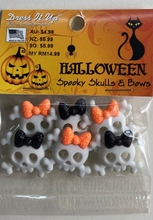 Load image into Gallery viewer, Spooky Skulls &amp; Bows Buttons
