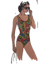 Load image into Gallery viewer, Vintage Sewing Pattern: Kwik Sew 2139
