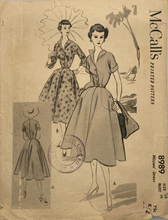 Load image into Gallery viewer, Vintage Sewing Pattern: McCalls 8989
