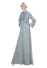 Load image into Gallery viewer, Vintage Sewing Pattern: Butterick 3935
