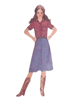 Load image into Gallery viewer, Vintage Sewing Pattern: Simplicity 9088
