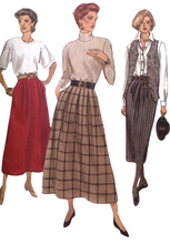 Load image into Gallery viewer, Vintage Sewing Pattern: Vogue 8459
