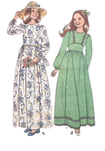 Load image into Gallery viewer, Vintage Sewing Pattern: Simplicity 7947
