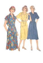 Load image into Gallery viewer, Vintage Sewing Pattern: Style 2563
