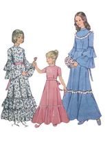 Load image into Gallery viewer, Vintage Sewing Pattern: Style 4761
