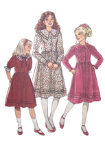 Load image into Gallery viewer, Vintage Sewing Pattern: Style 3744
