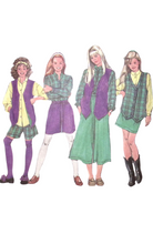 Load image into Gallery viewer, Vintage Sewing Pattern: Simplicity 7409
