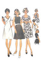 Load image into Gallery viewer, Vintage Sewing Pattern: Simplicity 5622
