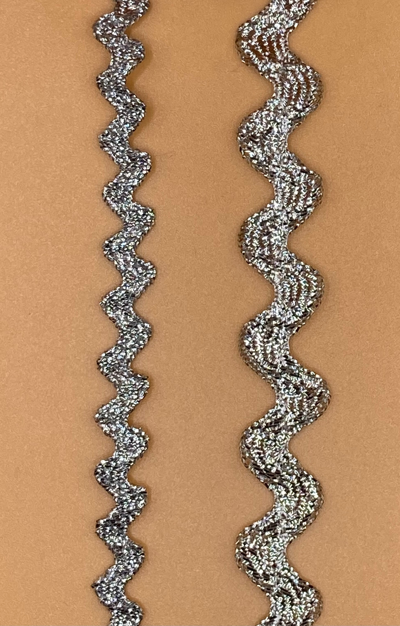 25mm Silver Ric Rac Metalic Silver Ric Rac Trim – Vintage Stitch Australia