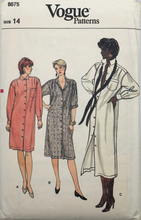 Load image into Gallery viewer, 1980's Vintage Sewing Pattern: Vogue 8675
