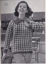 Load image into Gallery viewer, Paton&#39;s Knitting Pattern No 609
