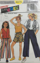 Load image into Gallery viewer, 1994 Vintage Sewing Pattern: Burda 4076
