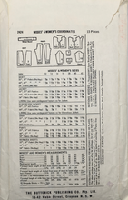 Load image into Gallery viewer, 1960&#39;s Vintage Sewing Pattern: Butterick 2424
