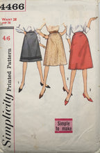 Load image into Gallery viewer, 1960&#39;s Vintage Sewing Pattern: Simplicity 4466
