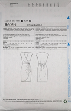 Load image into Gallery viewer, 2014 Sewing Pattern: Butterick B6054
