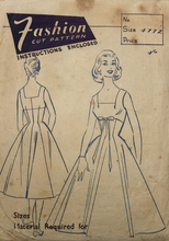 Load image into Gallery viewer, 1960&#39;s Vintage Sewing Pattern: Fashion Cut 4772
