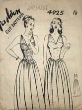 Load image into Gallery viewer, 1940&#39;s Vintage Sewing Pattern: Fashion Cut 4925
