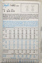 Load image into Gallery viewer, 1980's Vintage Sewing Pattern: Style 1682
