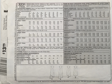 Load image into Gallery viewer, 2001 Sewing Pattern: McCalls 3231
