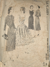 Load image into Gallery viewer, 1950&#39;s Vintage Sewing Pattern: McCalls 3682
