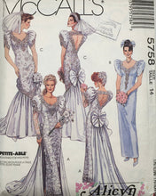 Load image into Gallery viewer, 1992 Vintage Sewing Pattern: McCalls 5758
