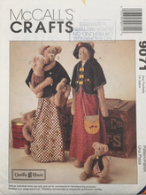 Load image into Gallery viewer, 1997 Vintage Sewing Pattern: McCalls 9071
