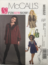 Load image into Gallery viewer, 2009  Sewing Pattern: McCalls M5922
