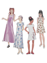 Load image into Gallery viewer, 2010  Sewing Pattern: McCalls M6098
