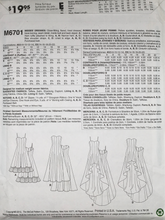 Load image into Gallery viewer, 2013  Sewing Pattern: McCalls M6701
