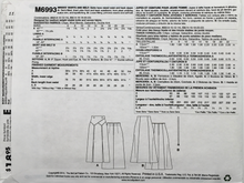 Load image into Gallery viewer, 1933 Sewing Pattern: McCalls M6993
