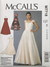 Load image into Gallery viewer, 2018 Sewing Pattern: McCalls M7718
