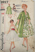 Load image into Gallery viewer, 1959 Vintage Sewing Pattern: Simplicity  2917
