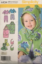 Load image into Gallery viewer, 2000’s Sewing Pattern: Simplicity  4434
