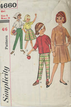 Load image into Gallery viewer, 1950’s Vintage Sewing Pattern: Simplicity 4660
