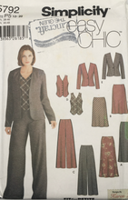 Load image into Gallery viewer, 2002 Sewing Pattern: Simplicity 5792
